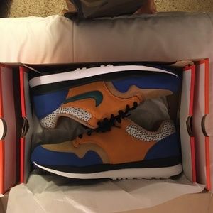 Nike Air Safari SE